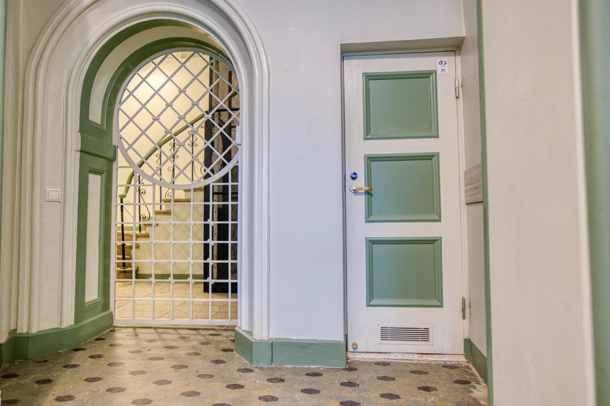 Historic Residence Apartments At Old Town Tallinn Bagian luar foto