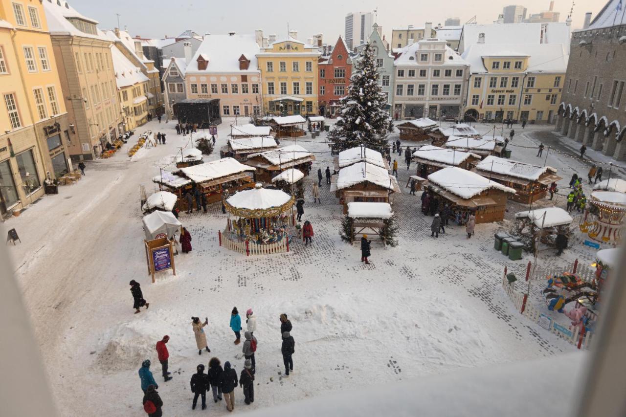 Historic Residence Apartments At Old Town Tallinn Bagian luar foto